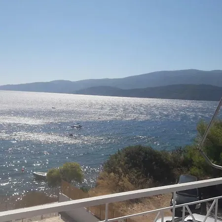 Apartament Sea Breeze Loutra Oreas Elenis